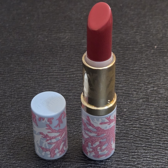 Estee Lauder Other - Estee Lauder Limited Edition Lipstick in Palm!Beach Chic 3.5g